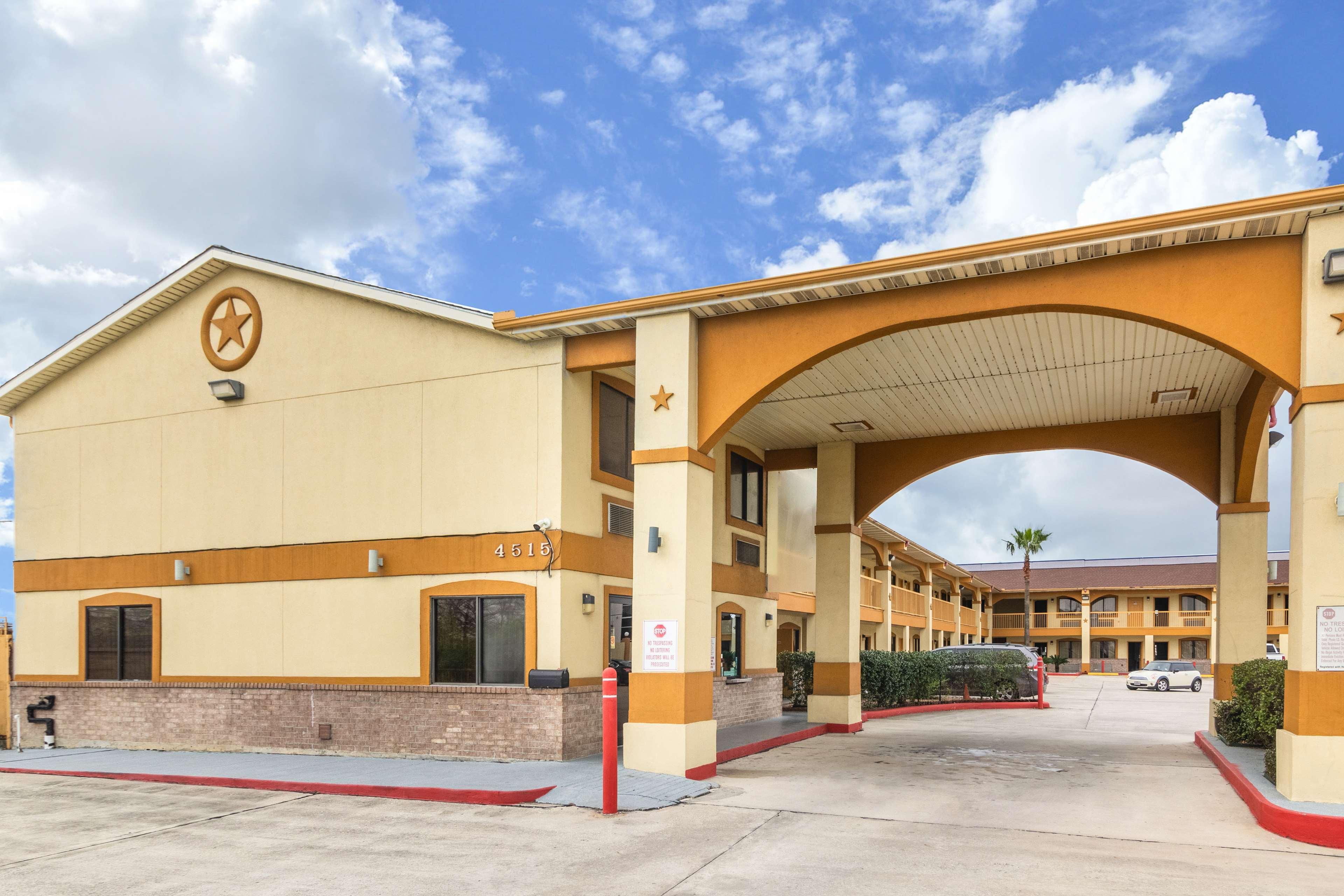 Hotel Dan Inn Uberaba & Convencoes By Nacional Inn Zewnętrze zdjęcie