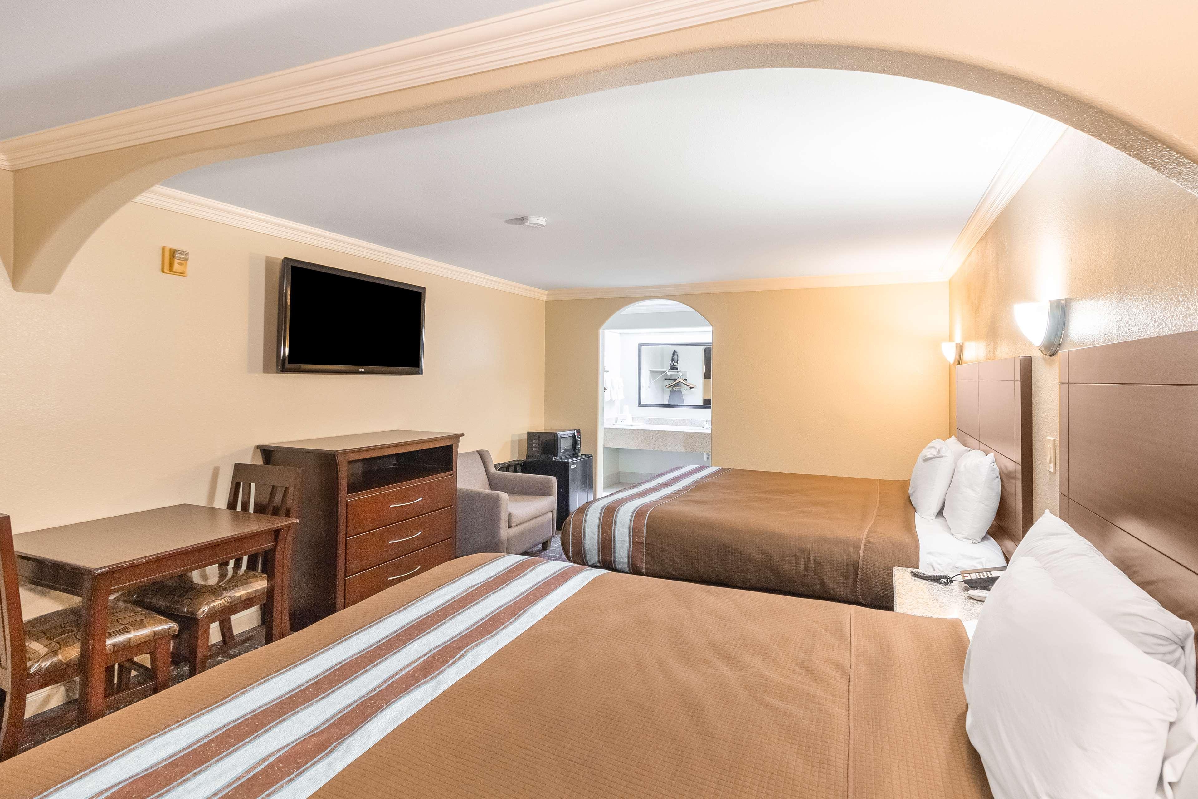 Hotel Dan Inn Uberaba & Convencoes By Nacional Inn Zewnętrze zdjęcie