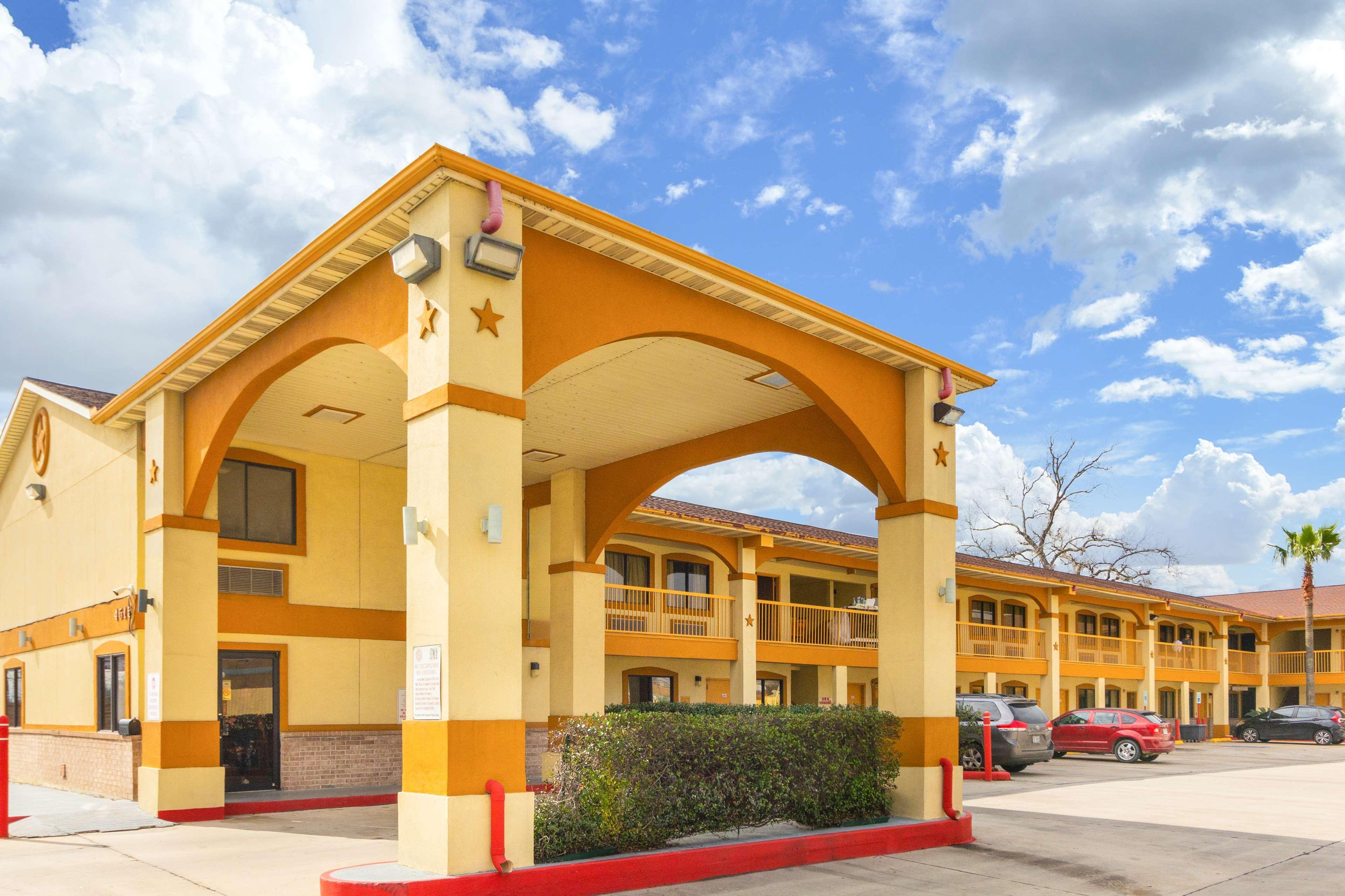 Hotel Dan Inn Uberaba & Convencoes By Nacional Inn Zewnętrze zdjęcie