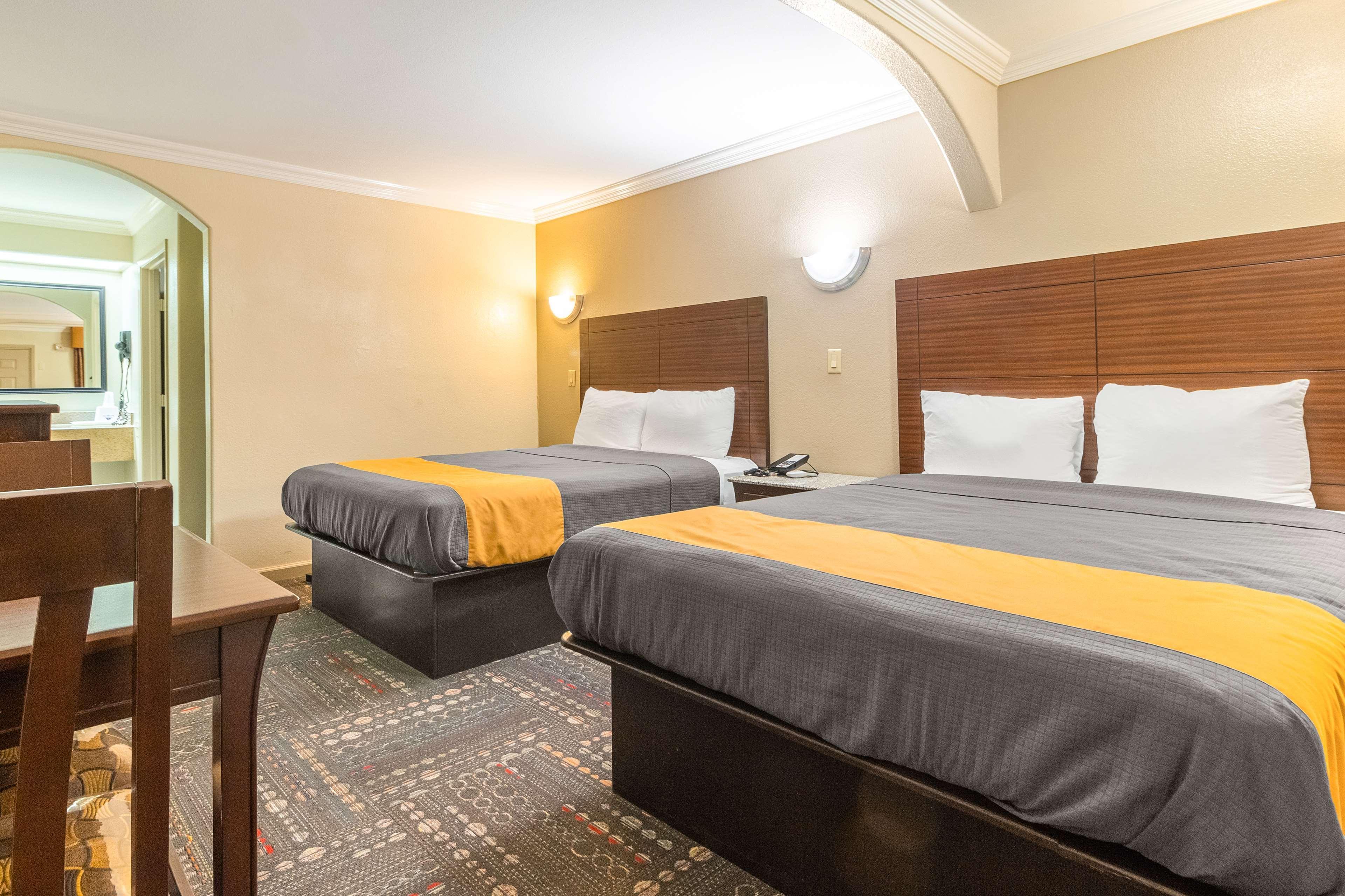 Hotel Dan Inn Uberaba & Convencoes By Nacional Inn Zewnętrze zdjęcie